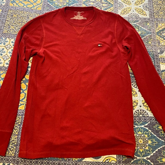 Tommy Hilfiger Red Knit long sleeve shirt *PERFECT CONDITION* - Picture 1 of 1
